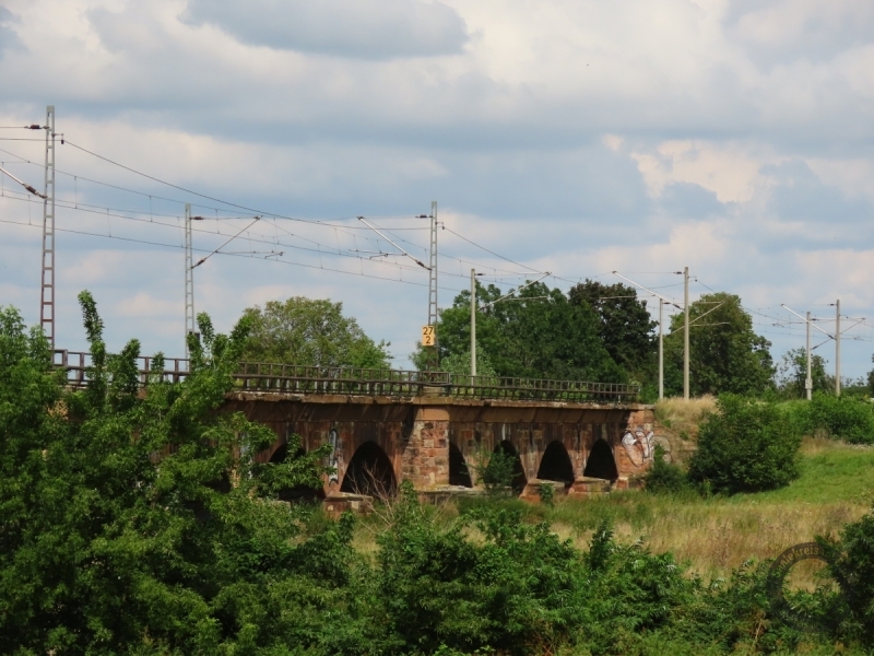 Eisenbahnbrücke über die Saale in Bad Dürrenberg im Saalekreis in Sachsen-Anhalt