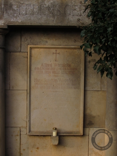 Erbbegräbnis Alfred Wernicke in Wallwitz (Petersberg) im Saalekreis
