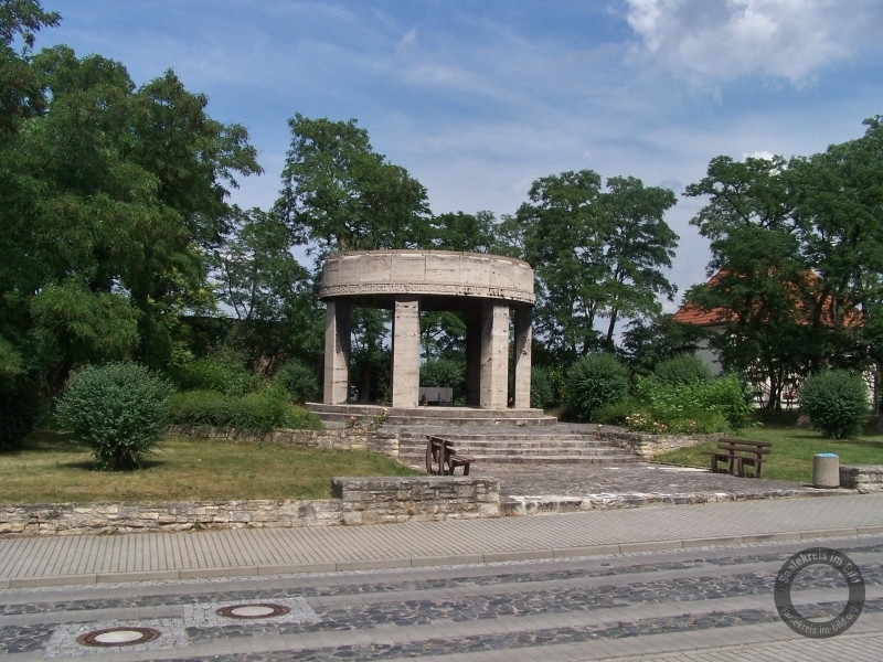 Kriegerdenkmal (Erster Weltkrieg) in Leuna-Rössen im Saalekreis