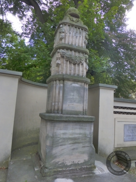 Gedenkanlage Weltkriege und Gedenktafel Johann Gottfried Boltze in Salzmünde (Salzatal)