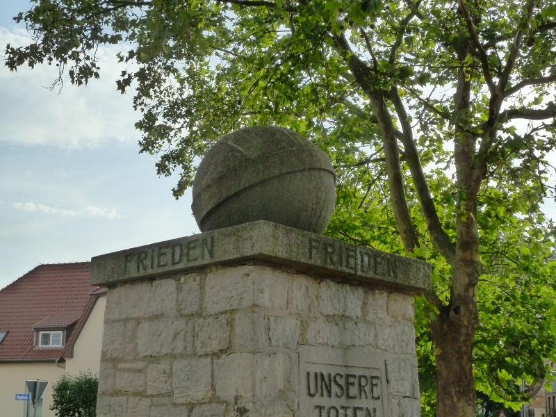 Mahnmal für die Opfer der Weltkriege in Zscherben (Teutschenthal)