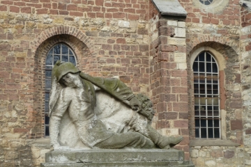 Kriegerdenkmal (Erster Weltkrieg) in Oberfarnstädt im Saalekreis