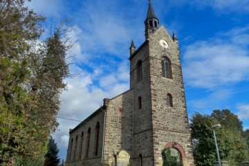 Kirche St. Maria in Oberkriegstedt (Ortschaft Milzau) in der Stadt Bad Lauchstädt im Saalekreis