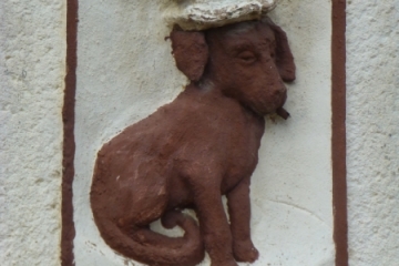 Relief eines Hundes in Zappendorf