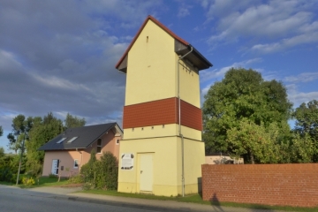 Trafoturm (Artenschutzturm) in Benkendorf (Salzatal) im Saalekreis